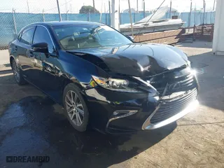 2016 Lexus ES 300h Hybrid with VIN JTHBW1GG1G2121262, listed as a IAAI auction lot 41959615 with 131,247 mi miles. Bid and sale history available at carsss.com. Image 1.