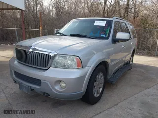 2004 Lincoln Navigator Luxury with VIN 5LMFU27R94LJ26403, listed as a IAAI auction lot 41714894 with 245,501 mi miles. Bid and sale history available at carsss.com. Image 2.