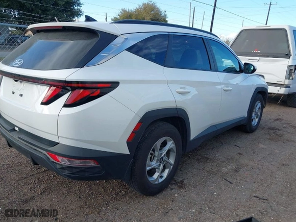 2024 Hyundai Tucson SEL with VIN 5NMJB3DE5RH371478, listed as a IAAI auction lot 41132656 with 11,187 mi miles. Bid and sale history available at carsss.com. Image 4.
