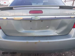2005 Chevrolet Malibu LT with VIN 1G1ZU548X5F127991, listed as a IAAI auction lot 41719964 with 193,173 mi miles. Bid and sale history available at carsss.com. Image 6.