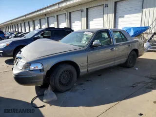 2000 Ford Crown Victoria with VIN 2FAFP73W8YX116581, listed as a Copart auction lot 42426805 with 122,218 mi miles and Salvage Title. Bid and sale history available at carsss.com. Image 1.