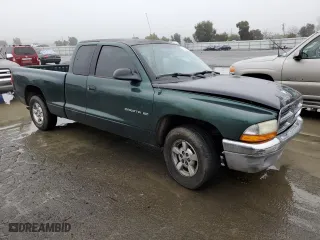 2002 Dodge Dakota SLT with VIN 1B7GL42X52S528521, listed as a Copart auction lot 85598784 with 168,740 mi miles and Salvage Title. Bid and sale history available at carsss.com. Image 4.