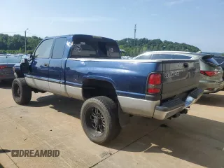 2000 Dodge Ram 2500 with VIN 1B7KF2369YJ131193, listed as a Copart auction lot 64900694 with 270,394 mi miles and Salvage Title. Bid and sale history available at carsss.com. Image 2.
