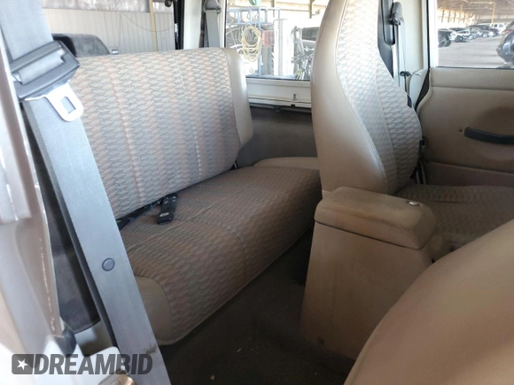 1999 Jeep Wrangler Sport с VIN 1J4FY19S9XP414239, выставлен на аукционе Copart как лот 66882505 с пробегом 131 916 миль миль и Чистый • Clean title. История ставок и продаж доступна на DreamBid. Изображение 10.