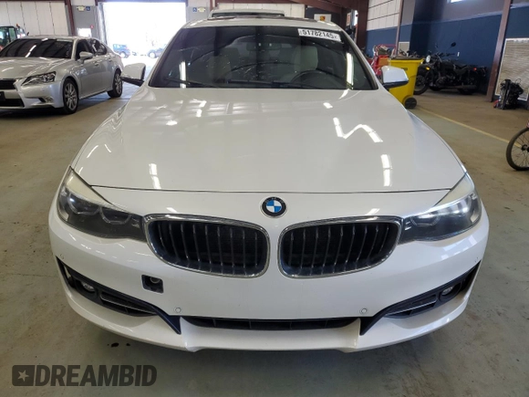 2017 BMW 3 Series 330i xDrive with VIN WBA8Z9C38HG826601, listed as a Copart auction lot 51782145 with 118,967 mi miles and Clean Title. Bid and sale history available at DreamBid. Image 5.