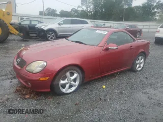 2001 Mercedes-Benz SLK-Class with VIN WDBKK65F61F207122, listed as a Copart auction lot 72325794 with 30,140 mi miles and Clean Title. Bid and sale history available at carsss.com. Image 1.