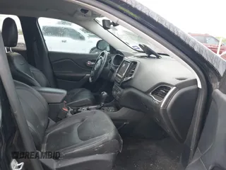 2020 Jeep Cherokee Limited с VIN 1C4PJLDB9LD599972, выставлен на аукционе IAAI как лот 42619796 с пробегом 128 083 миль миль и . История ставок и продаж доступна на DreamBid. Изображение 5.