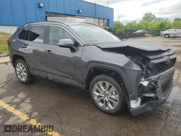 2025 Toyota RAV4 XLE Premium with VIN 2T3A1RFV8SC525056, listed as a Copart auction lot 57753695 with 1,051 mi miles and Clean title. Bid and sale history available at DreamBid. Image 4.
