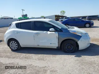 2015 Nissan LEAF S with VIN 1N4AZ0CP9FC309496, listed as a IAAI auction lot 42021957 with 74,885 mi miles. Bid and sale history available at carsss.com. Image 6.