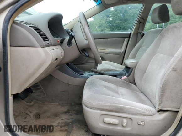 2004 Toyota Camry LE with VIN 4T1BE32K04U818252, listed as a Copart auction lot 64758924 with 0 mi miles and Non Repairable. Bid and sale history available at carsss.com. Image 7.