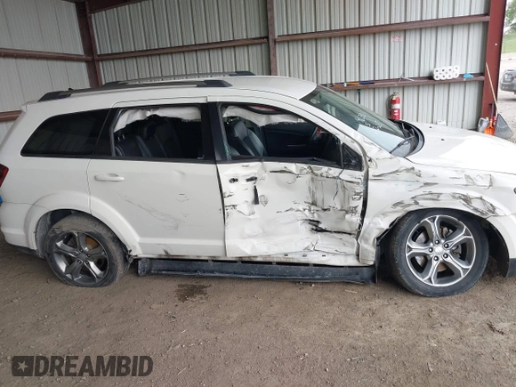 2017 Dodge Journey Crossroad Plus z VIN 3C4PDDGG2HT574854, wystawiony jako IAAI lot #42444167 z przebiegiem 111 936 mil mil oraz . Historia ofert i sprzedaży dostępna na DreamBid. Obrazek 13.
