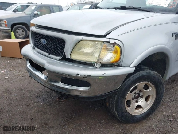 1998 Ford F-150 Standard with VIN 1FTZF18W2WNC27724, listed as a IAAI auction lot 41501654 with 336,342 mi miles. Bid and sale history available at carsss.com. Image 12.