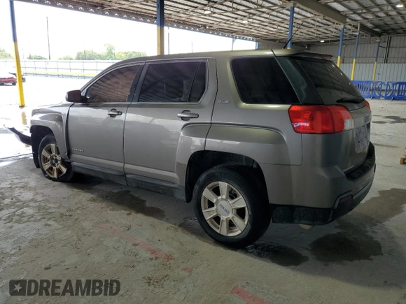 2010 GMC Terrain SLE-1 with VIN 2CTALBEW1A6375333, listed as a Copart auction lot 53718695 with 199,033 mi miles and Salvage title. Bid and sale history available at DreamBid. Image 2.