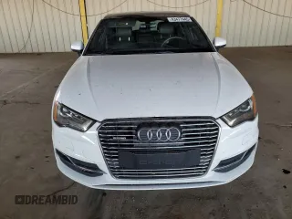 2016 Audi A3 e-tron Premium z VIN WAUUPBFF2GA100087, wystawiony jako Copart lot #43477445 z przebiegiem 95 019 mil mil oraz Czysty tytuł • Clean title. Historia ofert i sprzedaży dostępna na DreamBid. Obrazek 5.