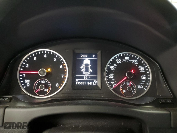 2016 Volkswagen Tiguan SE with VIN WVGBV7AX4GW607732, listed as a Copart auction lot 49350585 with 135,051 mi miles and Salvage Title. Bid and sale history available at DreamBid. Image 9.