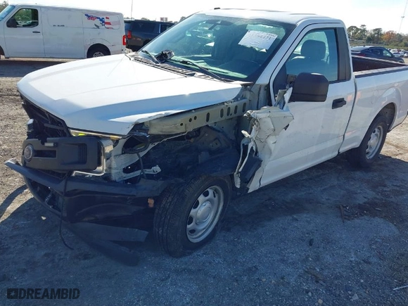 2019 Ford F-150 XL with VIN 1FTMF1CB5KKE51502, listed as a IAAI auction lot 41364421 with 38,814 mi miles. Bid and sale history available at carsss.com. Image 2.