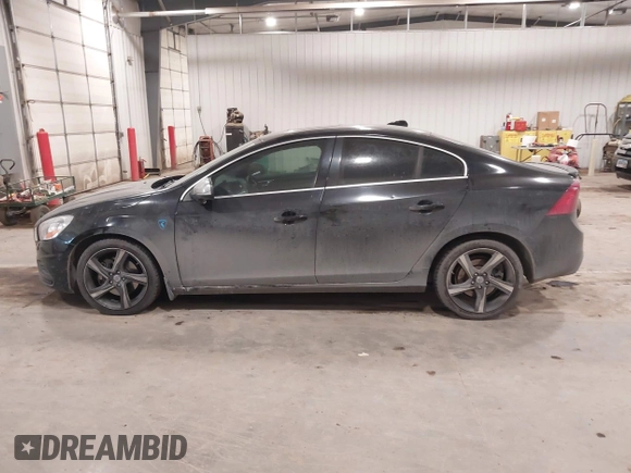 2012 Volvo S60 T6 with VIN YV1902FH7C2102334, listed as a IAAI auction lot 41469884 with 109,946 mi miles. Bid and sale history available at carsss.com. Image 14.