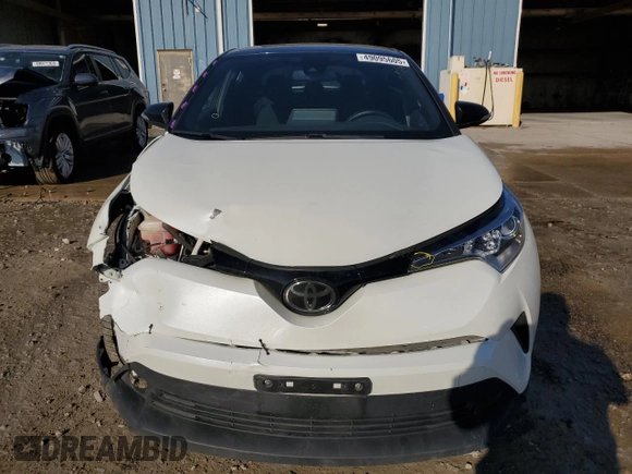 2019 Toyota C-HR XLE z VIN JTNKHMBX4K1061895, wystawiony jako Copart lot #49095605 z przebiegiem 109 974 mil mil oraz Szkoda całkowita • Salvage title. Historia ofert i sprzedaży dostępna na DreamBid. Obrazek 5.