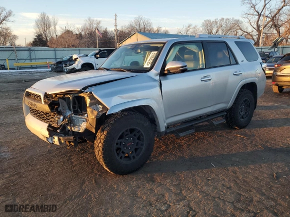 2018 Toyota 4Runner SR5 with VIN JTEZU5JR1J5180904, listed as a Copart auction lot 89168265 with 86,656 mi miles and Salvage Title. Bid and sale history available at carsss.com. Image 1.