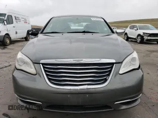 2013 Chrysler 200 Limited with VIN 1C3CCBCG7DN621287, listed as a Copart auction lot 51546235 with 159,953 mi miles and Clean Title. Bid and sale history available at carsss.com. Image 5.
