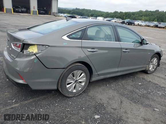 2019 Hyundai Sonata Hybrid SE with VIN KMHE24L33KA093893, listed as a Copart auction lot 65571803 with 47,156 mi miles. Bid and sale history available at carsss.com. Image 3.