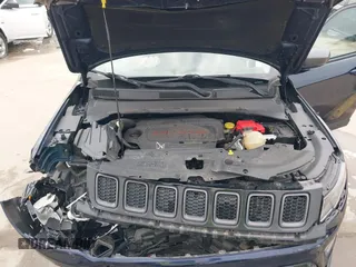 2019 Jeep Compass Trailhawk with VIN 3C4NJDDB8KT619330, listed as a IAAI auction lot 41237920 with 85,144 mi miles and . Bid and sale history available at DreamBid. Image 10.