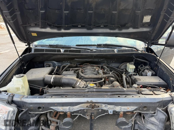 2010 Toyota Tundra z VIN 5TFCY5F13AX010145, wystawiony jako Copart lot #43479265 z przebiegiem 226 117 mil mil oraz Czysty tytuł • Clean title. Historia ofert i sprzedaży dostępna na DreamBid. Obrazek 7.