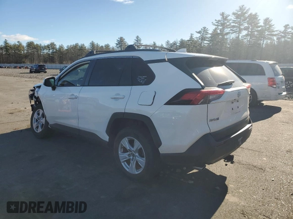 2019 Toyota RAV4 XLE with VIN JTMW1RFV4KD021007, listed as a Copart auction lot 82208754 with 96,998 mi miles and Salvage Title. Bid and sale history available at carsss.com. Image 2.