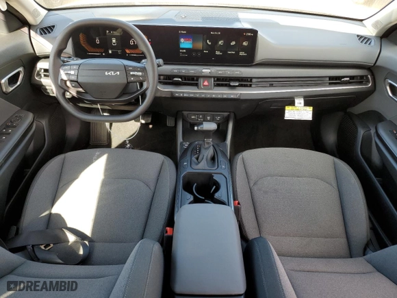 2025 Kia K4 LXS with VIN 3KPFT4DE5SE018860, listed as a Copart auction lot 78323544 with 68 mi miles and Clean Title. Bid and sale history available at carsss.com. Image 8.
