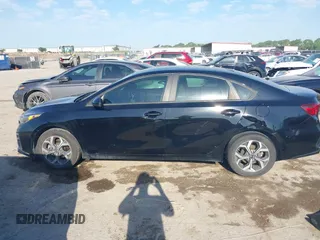 2021 Kia Forte LXS с VIN 3KPF24ADXME355848, выставлен на аукционе IAAI как лот 42248749 с пробегом 52 698 миль миль и . История ставок и продаж доступна на DreamBid. Изображение 15.