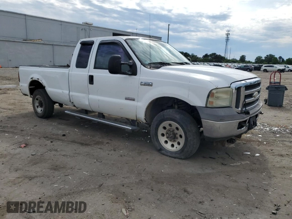 2005 Ford F-250 XL with VIN 1FTSX21P45ED31783, listed as a Copart auction lot 57981395 with 174,726 mi miles and Clean title. Bid and sale history available at DreamBid. Image 4.