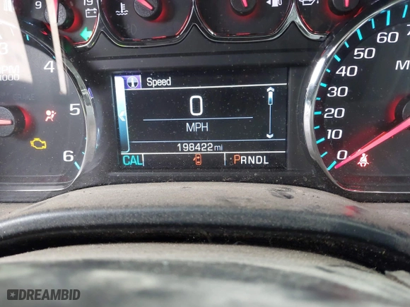 2018 Chevrolet Silverado 1500 LT with VIN 1GCVKREC3JZ323740, listed as a IAAI auction lot 41636517 with 198,422 mi miles. Bid and sale history available at carsss.com. Image 7.