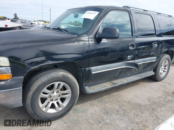 2003 Chevrolet Suburban LS with VIN 3GNEC16T03G334122, listed as a IAAI auction lot 41860521 with 195,648 mi miles. Bid and sale history available at carsss.com. Image 6.