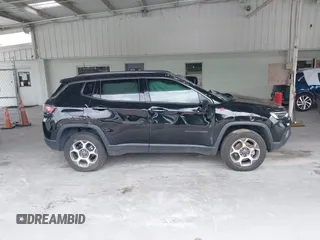 2022 Jeep Compass Trailhawk with VIN 3C4NJDDB5NT164201, listed as a IAAI auction lot 42214973 with 92,668 mi miles and . Bid and sale history available at DreamBid. Image 13.