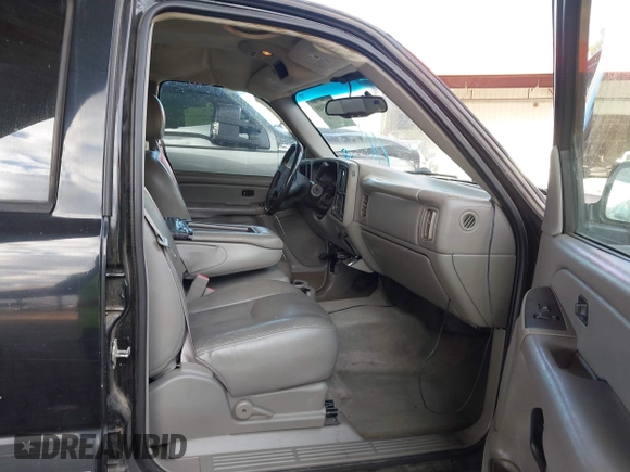 2005 Chevrolet Silverado 1500 LS with VIN 2GCEC13T951113384, listed as a IAAI auction lot 41685589 with 237,746 mi miles and . Bid and sale history available at DreamBid. Image 5.