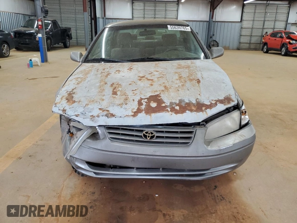 1998 Toyota Camry LE с VIN 4T1BG22K6WU356495, выставлен на аукционе Copart как лот 55639765 с пробегом Не указан миль и Списание • Salvage title. История ставок и продаж доступна на DreamBid. Изображение 5.