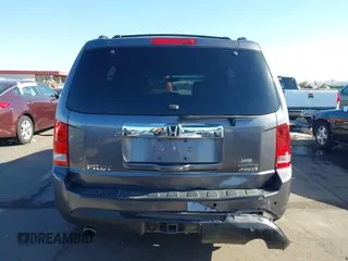 2014 Honda Pilot Touring z VIN 5FNYF4H90EB033259, wystawiony jako IAAI lot #42287774 z przebiegiem 115 416 mil mil oraz . Historia ofert i sprzedaży dostępna na DreamBid. Obrazek 16.