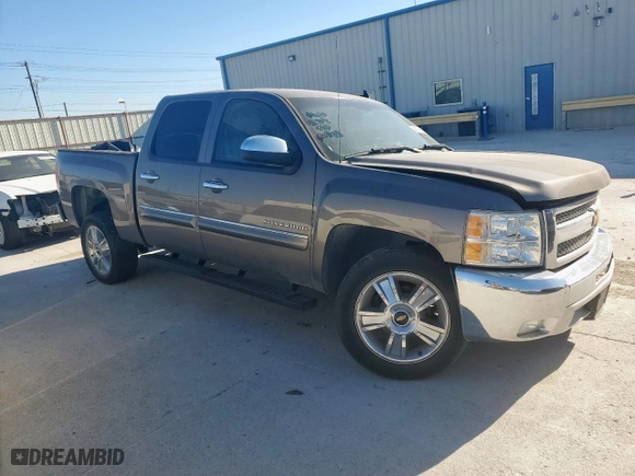 2012 Chevrolet Silverado 1500 LT with VIN 3GCPCSE08CG259734, listed as a Copart auction lot 49921085 with 105,852 mi miles and Salvage Title. Bid and sale history available at carsss.com. Image 4.