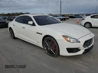 2017 Maserati Quattroporte z VIN ZAM56RPS2H1235503, wystawiony jako Copart lot #87268444 z przebiegiem 62 282 mil mil oraz Czysty tytuł • Clean title. Historia ofert i sprzedaży dostępna na DreamBid. Obrazek 4.