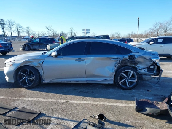 2019 Honda Accord Sport z VIN 1HGCV2F34KA025381, wystawiony jako IAAI lot #41453019 z przebiegiem 107 889 mil mil oraz . Historia ofert i sprzedaży dostępna na DreamBid. Obrazek 15.