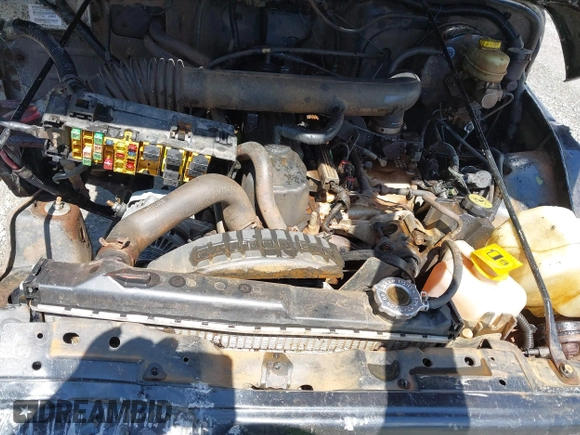 2003 Jeep Wrangler Sport z VIN 1J4FA49S53P317779, wystawiony jako IAAI lot #42388780 z przebiegiem Nie podano mil oraz . Historia ofert i sprzedaży dostępna na DreamBid. Obrazek 10.