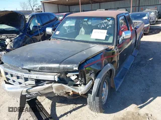 1994 Dodge Dakota z VIN 1B7GL23Y3RS666631, wystawiony jako IAAI lot #41767014 z przebiegiem 236 956 mil mil oraz . Historia ofert i sprzedaży dostępna na DreamBid. Obrazek 14.