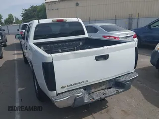 2005 Chevrolet Colorado 1SC LS Z85 with VIN 1GCCS136258113504, listed as a IAAI auction lot 42160678 with 377,555 mi miles. Bid and sale history available at carsss.com. Image 6.