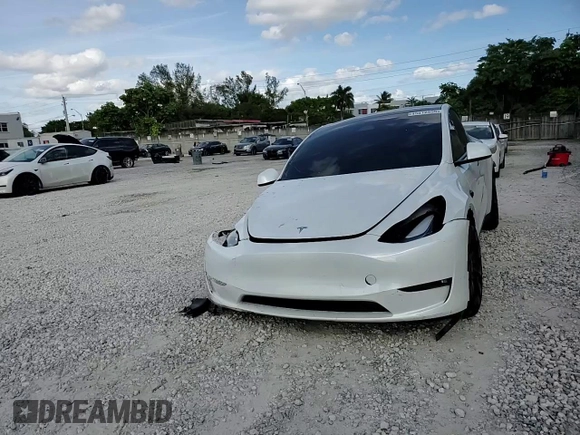 2024 Tesla Model Y Performance with VIN 7SAYGDEF3RF050704, listed as a Copart auction lot 45512455 with 15,539 mi miles and Salvage Title. Bid and sale history available at DreamBid. Image 10.