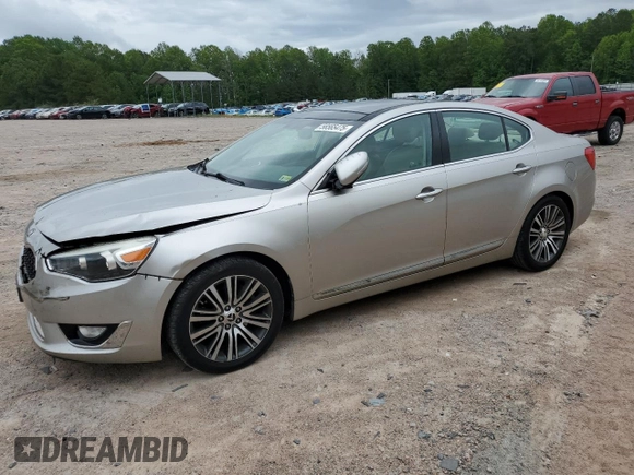 2014 Kia Cadenza Premium z VIN KNALN4D7XE5123003, wystawiony jako Copart lot #56565475 z przebiegiem 104 949 mil mil oraz Tytuł czysty. Historia ofert i sprzedaży dostępna na DreamBid. Obrazek 1.