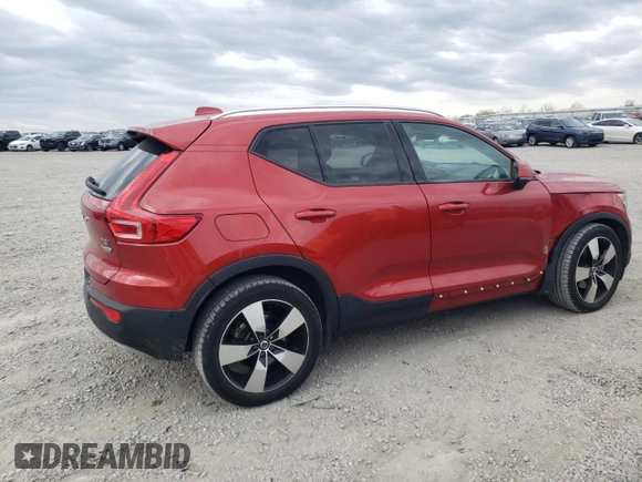 2019 Volvo XC40 Momentum z VIN YV4162UK4K2106806, wystawiony jako Copart lot #53316535 z przebiegiem 99 264 mil mil oraz Szkoda całkowita • Salvage title. Historia ofert i sprzedaży dostępna na DreamBid. Obrazek 3.