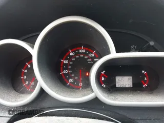 2009 Toyota Matrix z VIN 2T1KU40E09C161192, wystawiony jako IAAI lot #42199476 z przebiegiem 190 275 mil mil oraz . Historia ofert i sprzedaży dostępna na DreamBid. Obrazek 7.