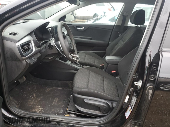 2020 Kia Rio LX with VIN 3KPA24AD4LE358737, listed as a Copart auction lot 65795064 with 27,195 mi miles and Salvage Title. Bid and sale history available at carsss.com. Image 7.