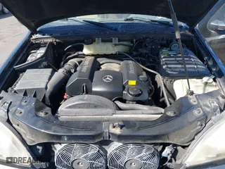 1999 Mercedes-Benz M-Class with VIN 4JGAB54E9XA089617, listed as a IAAI auction lot 40026828 with 184,853 mi miles. Bid and sale history available at carsss.com. Image 10.