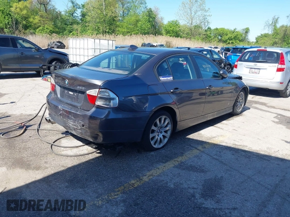 2006 BMW 3 Series 325xi z VIN WBAVD13596KT79419, wystawiony jako IAAI lot #42125590 z przebiegiem 203 431 mil mil oraz . Historia ofert i sprzedaży dostępna na DreamBid. Obrazek 4.